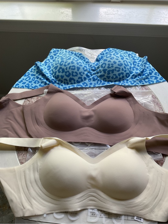 Shapedly Other - Shapedly Seamless Padded Wire-Free Bra - Blue Leopard, Taupe, Cream